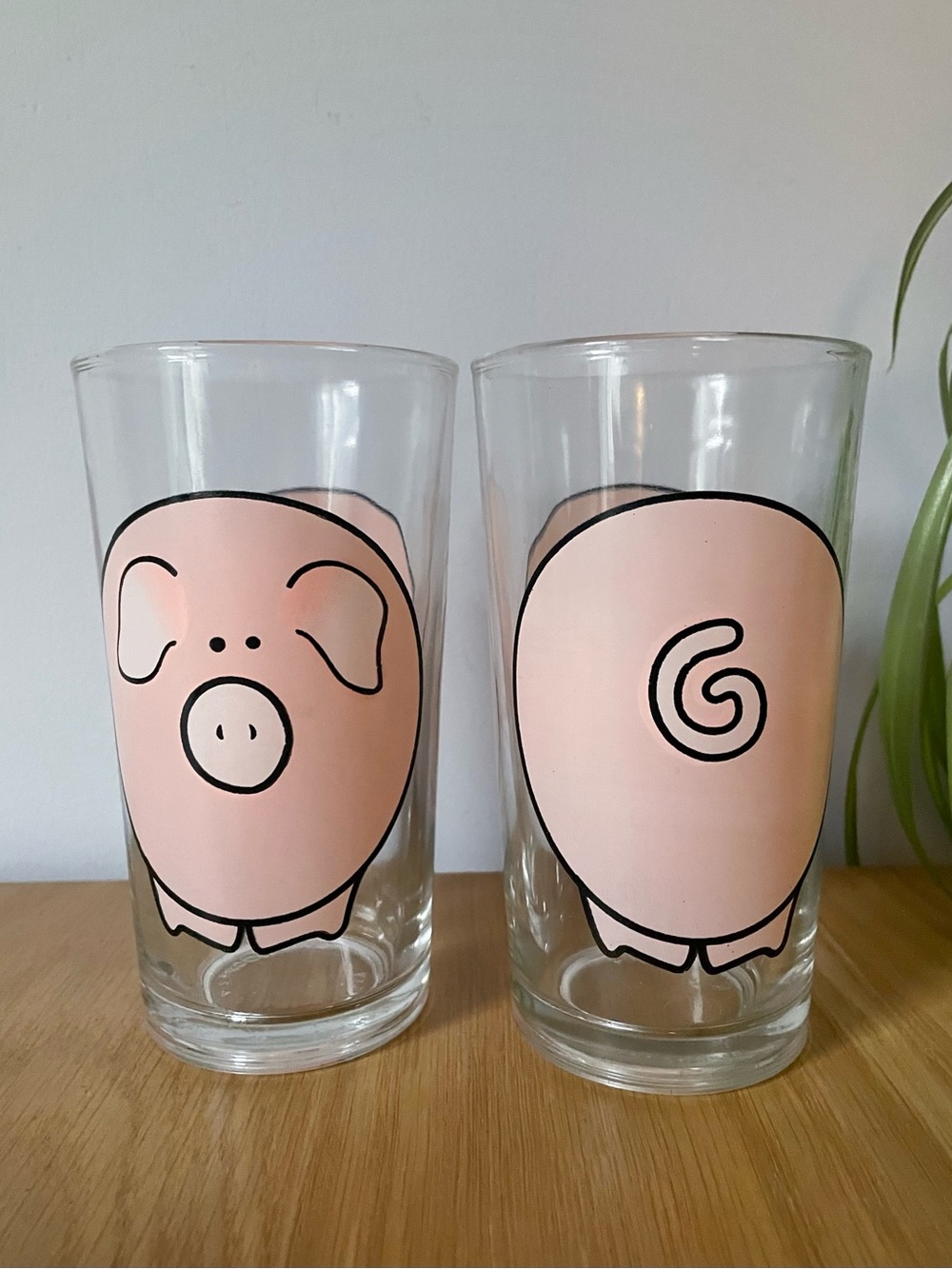 Vintage Firna Indonesia Pig Drinking Glasses Set of 2 🐷 ✨